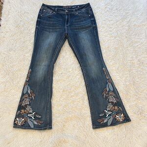 Grace in LA Western Flare Feather Embroidery Jeans Size 30